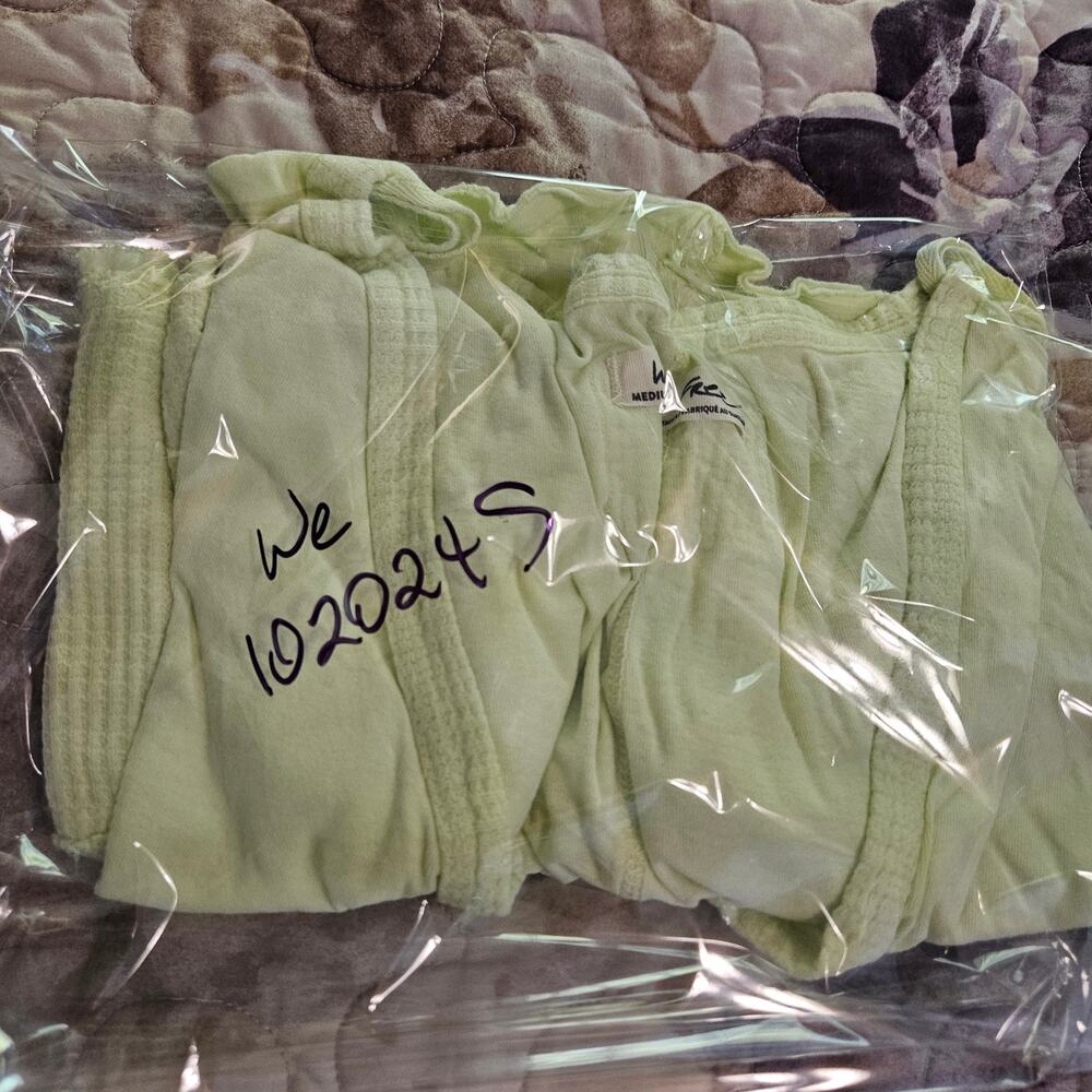 NWOT We The Free V Neck Lime Sorbet Coastal Cruising Long Sleeve Tee Sz M - Picture 14 of 14